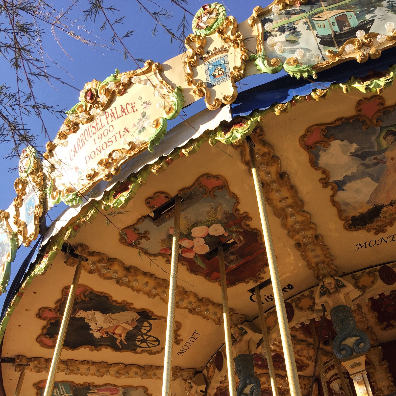 San Sebastián Carousel