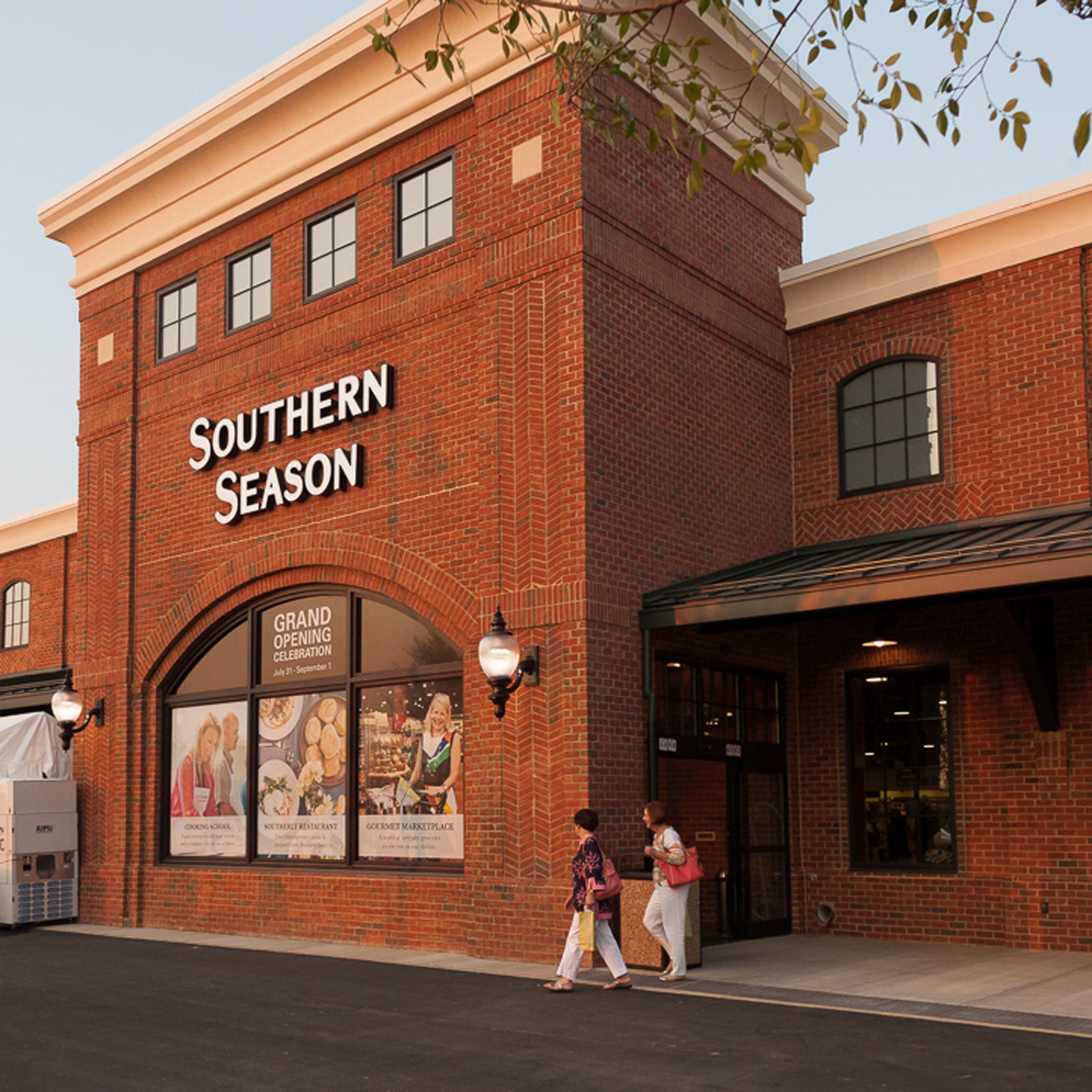 Southern Season: A Visual and Gustatory Delight